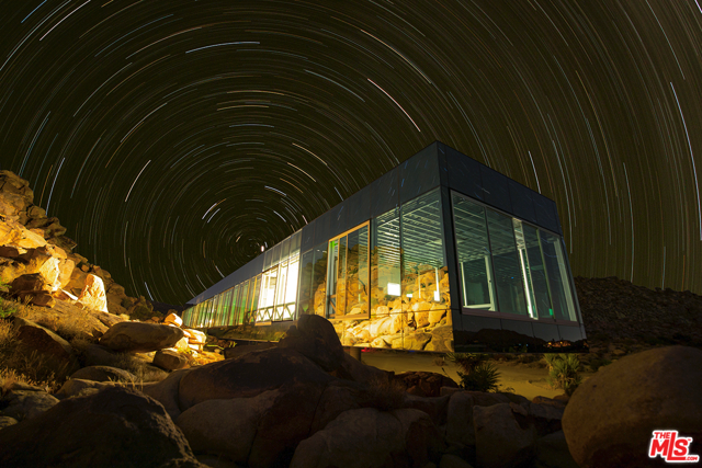 8198 Uphill Road, Joshua Tree CA: https://media.crmls.org/mediaz/e229d7ce-013e-431e-a57b-7678b214308a.jpg