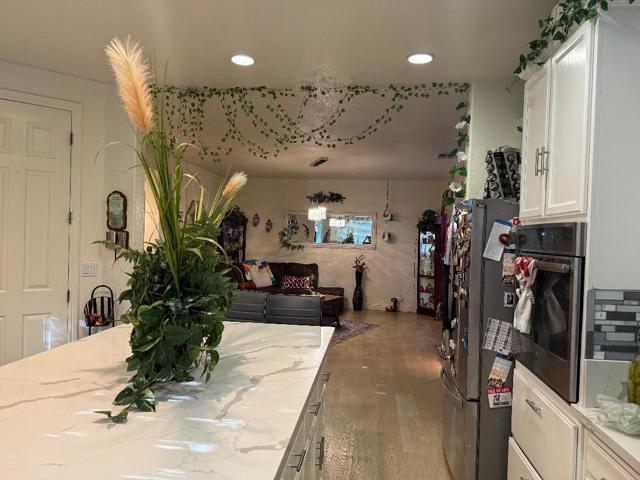 41 Palomino Way, Patterson CA: https://media.crmls.org/mediaz/e22a3aab-d418-4bfe-ac12-2e2f70709202.jpg