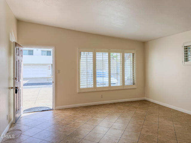 Detail Gallery Image 6 of 35 For 1065 Belfast Ln, Ventura,  CA 93001 - 3 Beds | 1 Baths