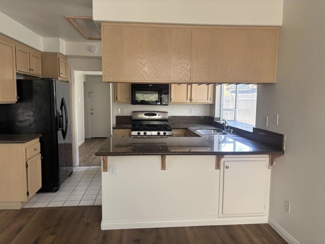 14018 Via Corsini, San Diego CA: https://media.crmls.org/mediaz/e22b6d22-3483-42f5-b5e2-c18677af19fc.jpg