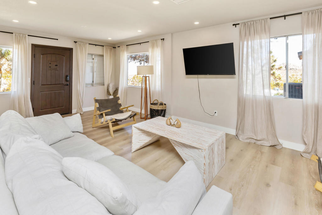 MLS #219131439DA image #3