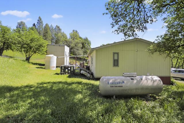 16522 Stagecoach, Corning CA: https://media.crmls.org/mediaz/e22d58cc-69e6-424b-9ae3-3bdbe5a9d395.jpg