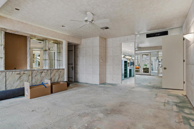 855 W Coronado Avenue, Palm Springs, CA 92262