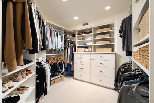 2563 Via Pisa, Del Mar CA: https://media.crmls.org/mediaz/e22e15c6-4092-4123-8f11-63e4eb55db76.jpg