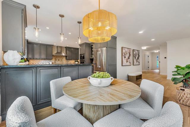 3852 Jefferson Avenue, Redwood City CA: https://media.crmls.org/mediaz/e22e394b-5455-4a72-b7dc-1f55c9d0be30.jpg