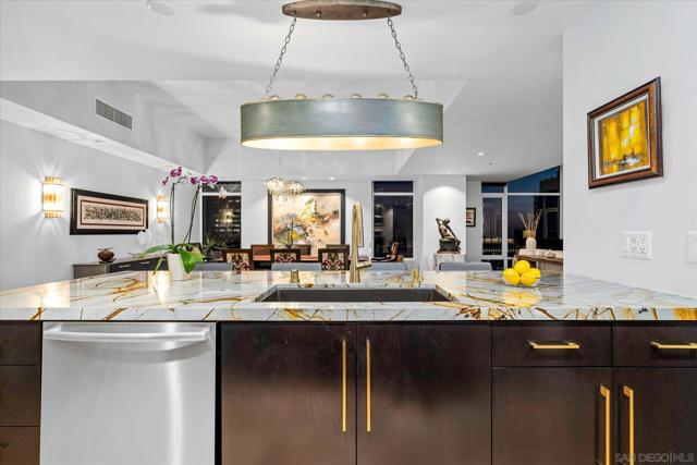 Image 20 of 60 For 1262 Kettner Blvd  3202