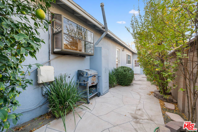 16900 Mayall Street, North Hills CA: https://media.crmls.org/mediaz/e22e3c85-348f-4f82-8e40-c9b1c2438722.jpg