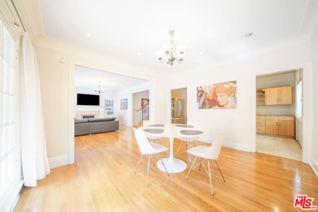 320 Westminster Avenue, Los Angeles CA: https://media.crmls.org/mediaz/e22f4331-245b-44b8-a46b-19b6ccee0a1c.jpg