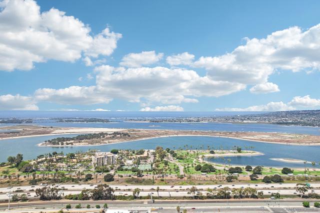 1850 Illion St, San Diego CA: https://media.crmls.org/mediaz/e22fce16-b652-4caa-bc8a-6e1965093830.jpg