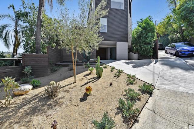 Image 3 for 2269 Cazador Dr, Los Angeles, CA 90065