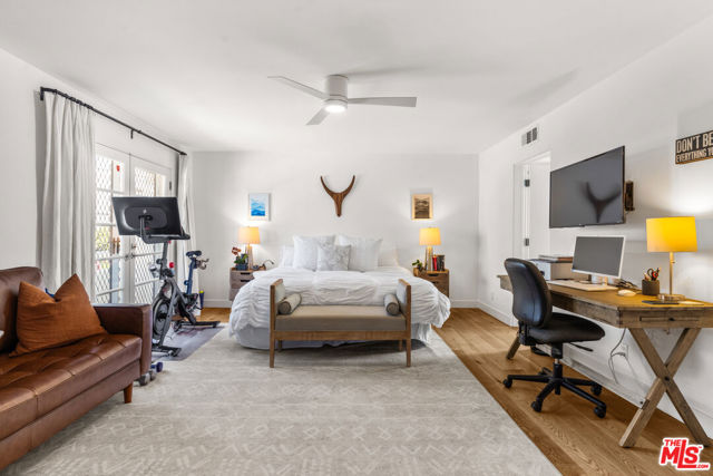 3501 Esplanade, Marina del Rey CA: https://media.crmls.org/mediaz/e23156fd-7fbd-4221-8175-a9a0657f496e.jpg