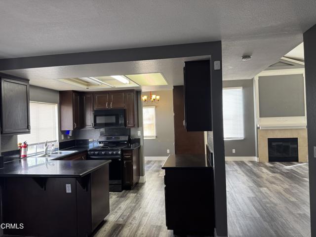 Detail Gallery Image 8 of 25 For 40148 La Cota Dr, Palmdale,  CA 93550 - 3 Beds | 2/1 Baths