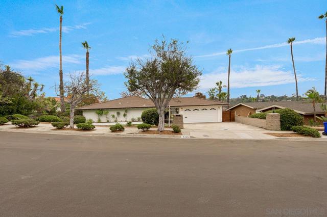 5435 Del Cerro Blvd, San Diego CA: https://media.crmls.org/mediaz/e232fc3d-9118-476a-a60a-239775558492.jpg