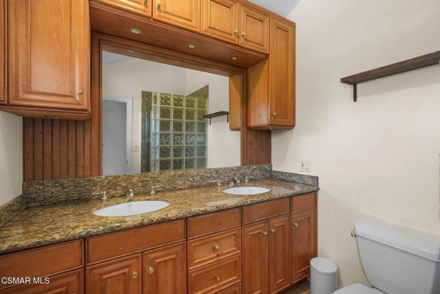 2607 Lander Court, Newbury Park CA: https://media.crmls.org/mediaz/e2331949-4884-4170-a44d-73bbe3dd0c69.jpg