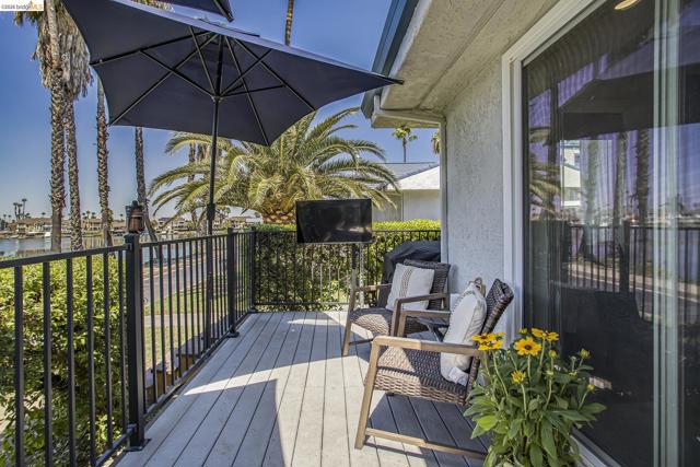 1550 Trawler St, Discovery Bay CA: https://media.crmls.org/mediaz/e233abfd-3dce-47ec-9670-99134ac1fbb5.jpg