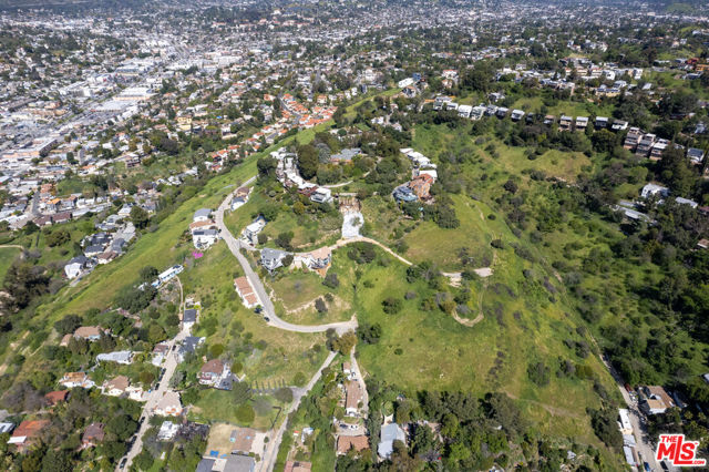 3566 N Paseo Drive, Los Angeles CA: https://media.crmls.org/mediaz/e2340caf-6fb7-484d-b28d-f8aec7764632.jpg