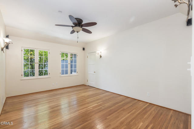 Detail Gallery Image 25 of 36 For 369 W Kenneth Rd, Glendale,  CA 91202 - 4 Beds | 2/1 Baths