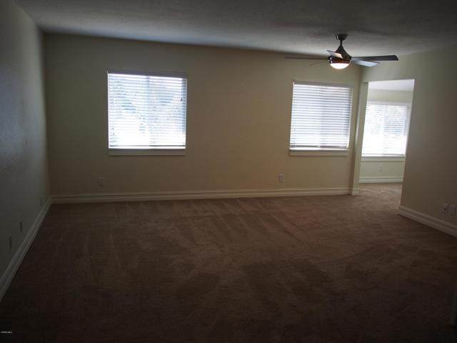 211 Windtree Avenue, Thousand Oaks CA: https://media.crmls.org/mediaz/e2352e1e-3f0d-4521-ba14-96149ad0f3f0.jpg