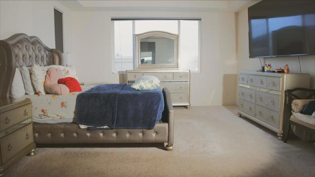 3082 Palomino Way, Hollister CA: https://media.crmls.org/mediaz/e2360b4d-dbf8-49ed-a57c-96b0e2d389f8.jpg