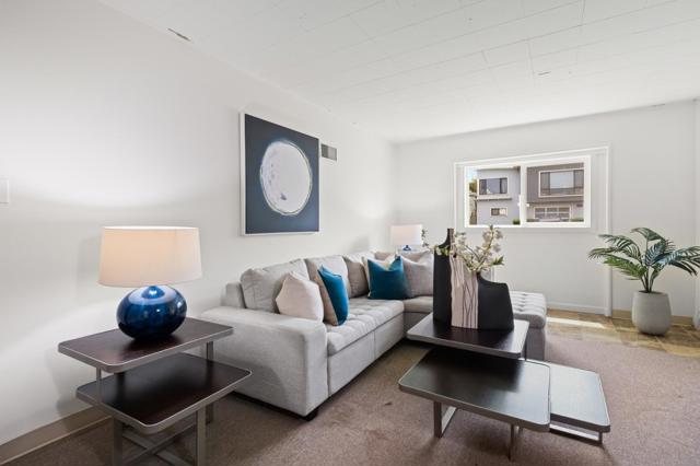 32 Crestview Avenue, Daly City CA: https://media.crmls.org/mediaz/e236698e-9241-4602-990e-6d9fed06f8d2.jpg