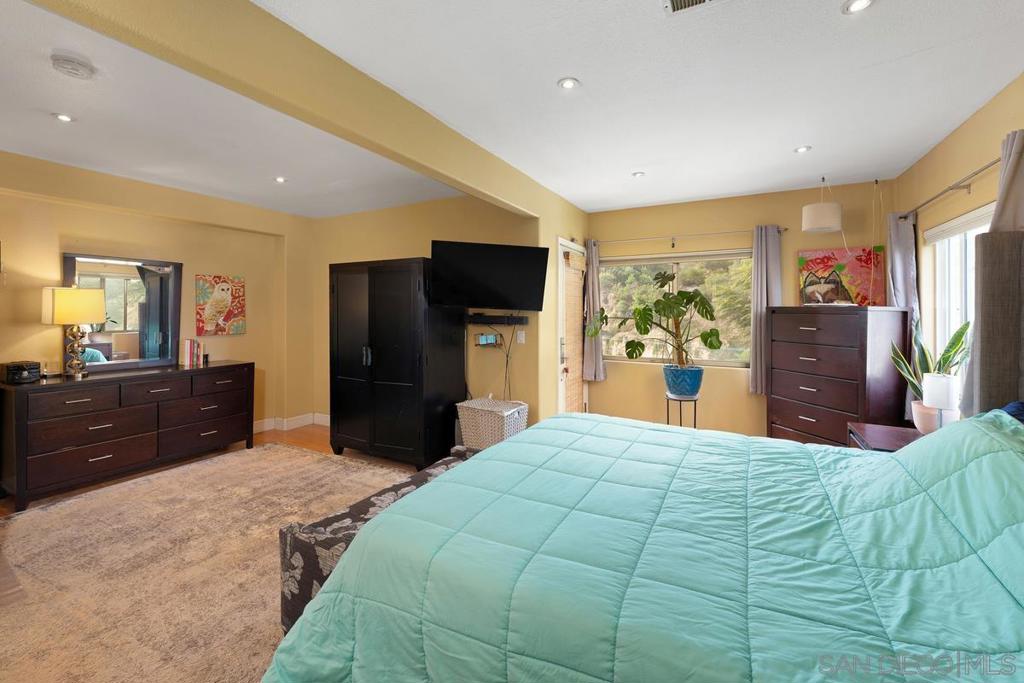 2866 Eagle St - photo 14