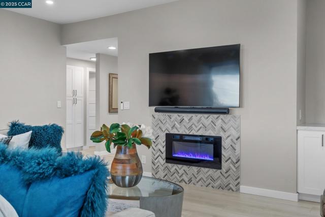 3535 Terra Granada Dr, Walnut Creek CA: https://media.crmls.org/mediaz/e2384e8f-b1c2-47ac-a228-fd0410e27942.jpg