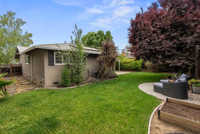 2359 Briarwood Drive, San Jose CA: https://media.crmls.org/mediaz/e23912ef-8d9f-4509-93ad-47b2995c475c.jpg
