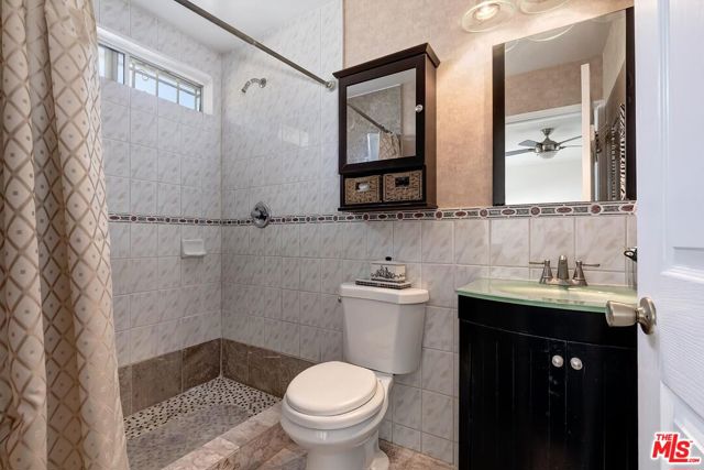 2218 S Genesee Avenue, Los Angeles CA: https://media.crmls.org/mediaz/e23972fa-88c1-4af3-825f-016f6c2241ad.jpg