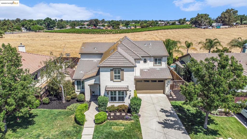 583 Sawgrass Way