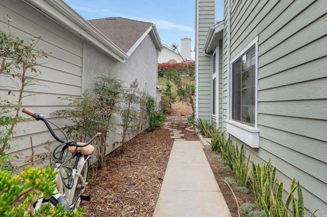 Detail Gallery Image 25 of 42 For 6866 Seaspray Ln, Carlsbad,  CA 92011 - 3 Beds | 2/1 Baths