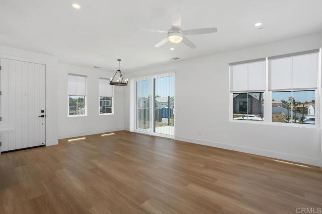 1211 Stonemark Place, Vista CA: https://media.crmls.org/mediaz/e23ae4d2-9e00-4e2f-81d9-c6a9fe5d7088.jpg