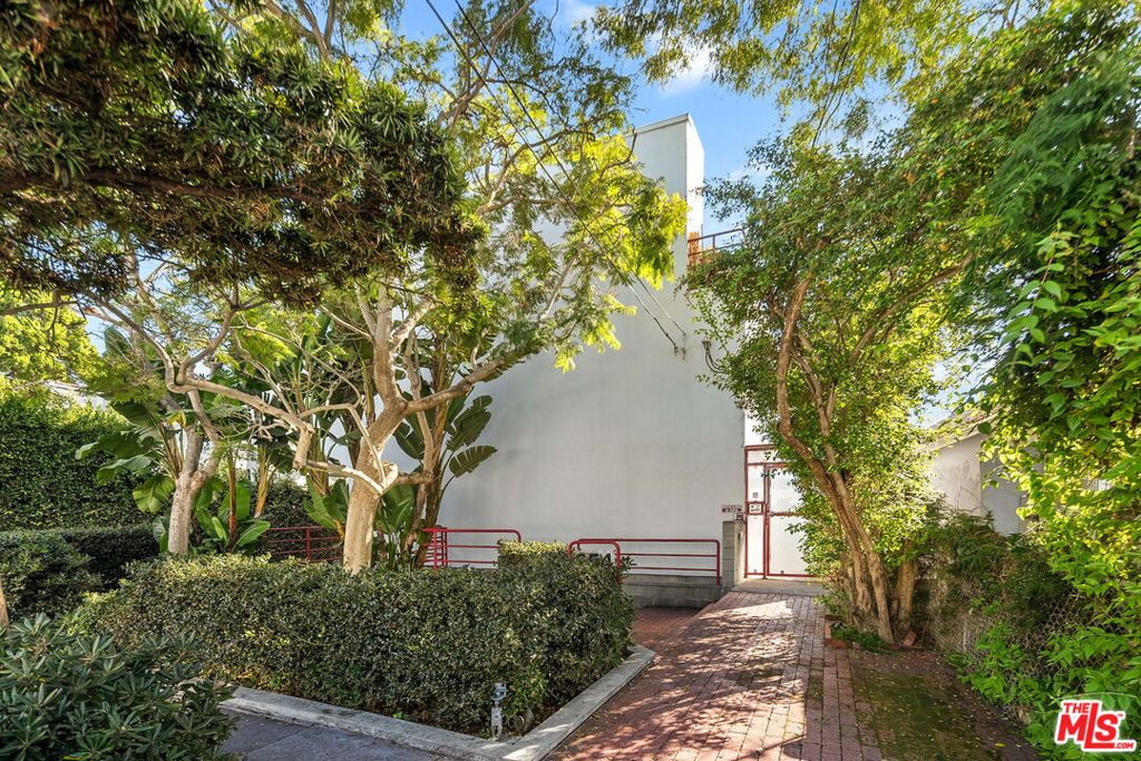 MLS #25625615 image #14