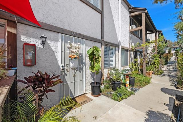Detail Gallery Image 2 of 38 For 356 S Miraleste Dr #327,  San Pedro,  CA 90732 - 2 Beds | 2 Baths