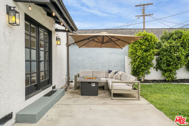 7868 Naylor Avenue, Los Angeles CA: https://media.crmls.org/mediaz/e23d6e7c-e656-4d52-a290-53bed4c8304c.jpg