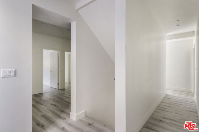 3210 1/2 Verdugo Road, Los Angeles CA: https://media.crmls.org/mediaz/e23d7116-dbd7-4dcb-9271-f2397fe4d89e.jpg