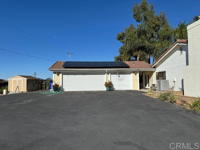 Detail Gallery Image 3 of 6 For 27424 Cool Water Ranch Rd, Valley Center,  CA 92082 - 4 Beds | 3 Baths