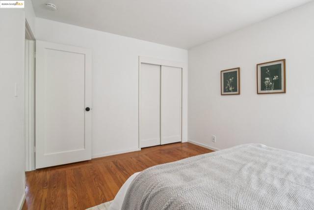 1881 Dolly Ave, San Leandro CA: https://media.crmls.org/mediaz/e23edc39-c3cb-433b-8b63-a852be9cb7e3.jpg