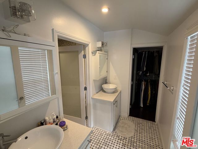 Image 9 of 31 For 3759 Lockerbie Lane