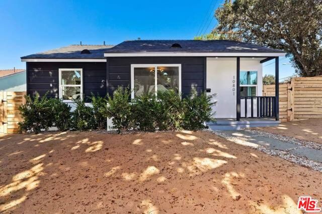 10801 Galvin Street photo 3
