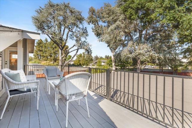 510 Sunnymount Avenue, Sunnyvale CA: https://media.crmls.org/mediaz/e241f3a3-f2d7-478e-87a8-7ed13fcfd0ca.jpg