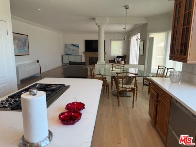 24942 Vista Verenda, Woodland Hills CA: https://media.crmls.org/mediaz/e2425b25-1f97-47b6-a03d-729d083518ca.jpg