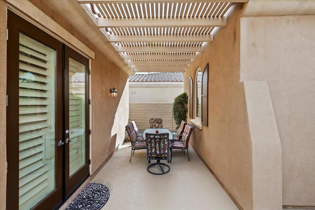 MLS #219139925DA image #17