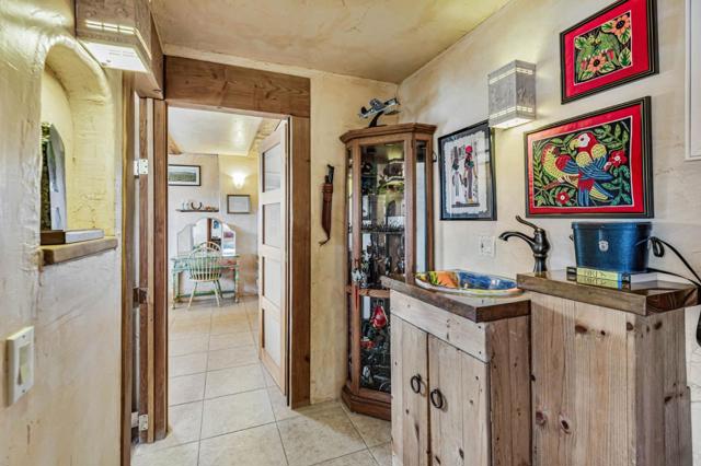 18 Asoleado Drive, Carmel Valley CA: https://media.crmls.org/mediaz/e2435adf-33ad-4d81-a7d5-6440c220b8fc.jpg