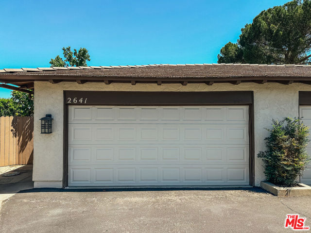2641 Hartland Circle, Westlake Village CA: https://media.crmls.org/mediaz/e243bfe7-987f-4c8c-a1c2-202292ee947c.jpg