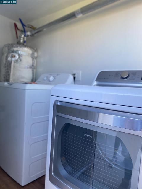421 Ripley Ave, Richmond CA: https://media.crmls.org/mediaz/e243d9b2-b358-4545-ac97-4792e0e7180e.jpg