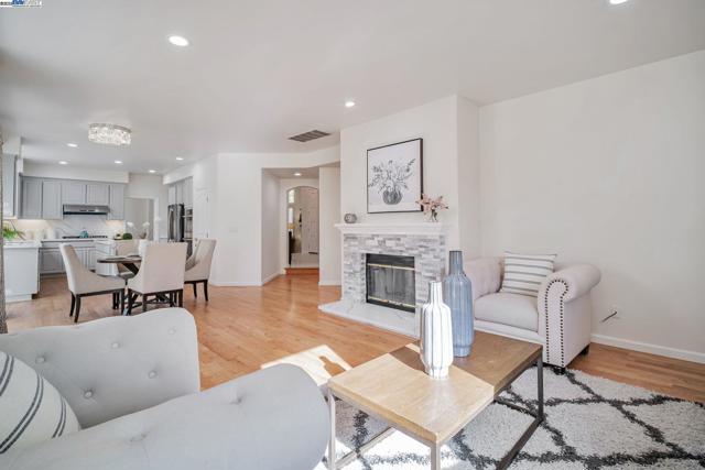 744 Bodega Ct, Fremont CA: https://media.crmls.org/mediaz/e244a860-b48e-40ed-a341-f093e42d19c5.jpg
