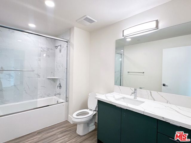 1037 Dewey Avenue, Los Angeles CA: https://media.crmls.org/mediaz/e244ec1e-8120-404b-9d5f-68e082f62ffa.jpg