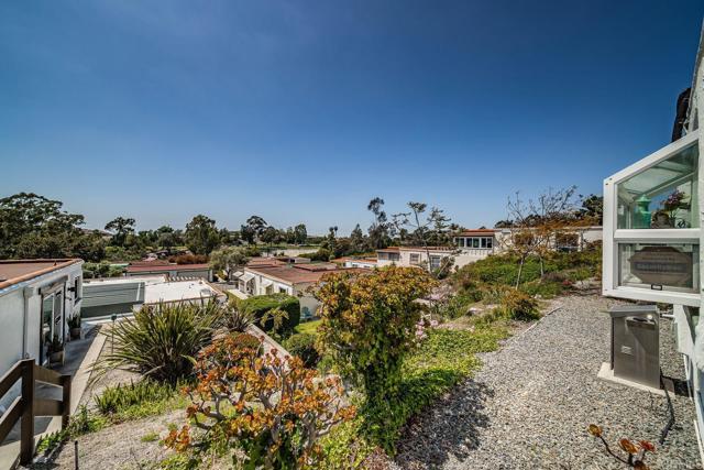 Detail Gallery Image 7 of 24 For 3621 Vista Campana South #92, Oceanside,  CA 92057 - 2 Beds | 2 Baths