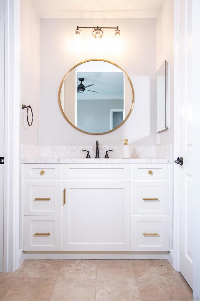 MLS #250040947SD image #11