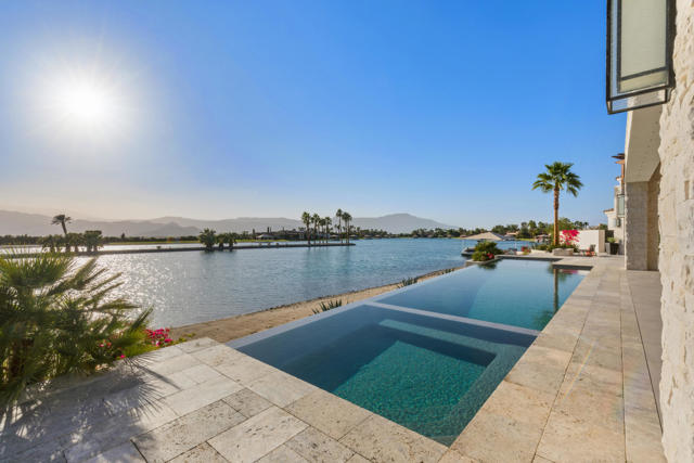 83145 N Shore Drive, Indio CA: https://media.crmls.org/mediaz/e2461410-de82-47fb-ada1-d39a71beffcd.jpg